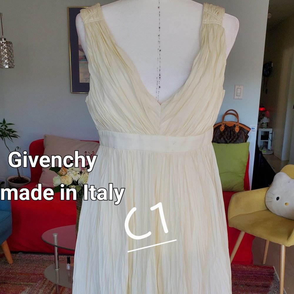 Givenhy